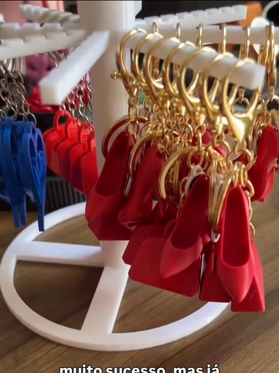 Chaveiro Salto Alto Inspirado em O Diabo Veste Prada – Impressão 3D Fashion Luxo